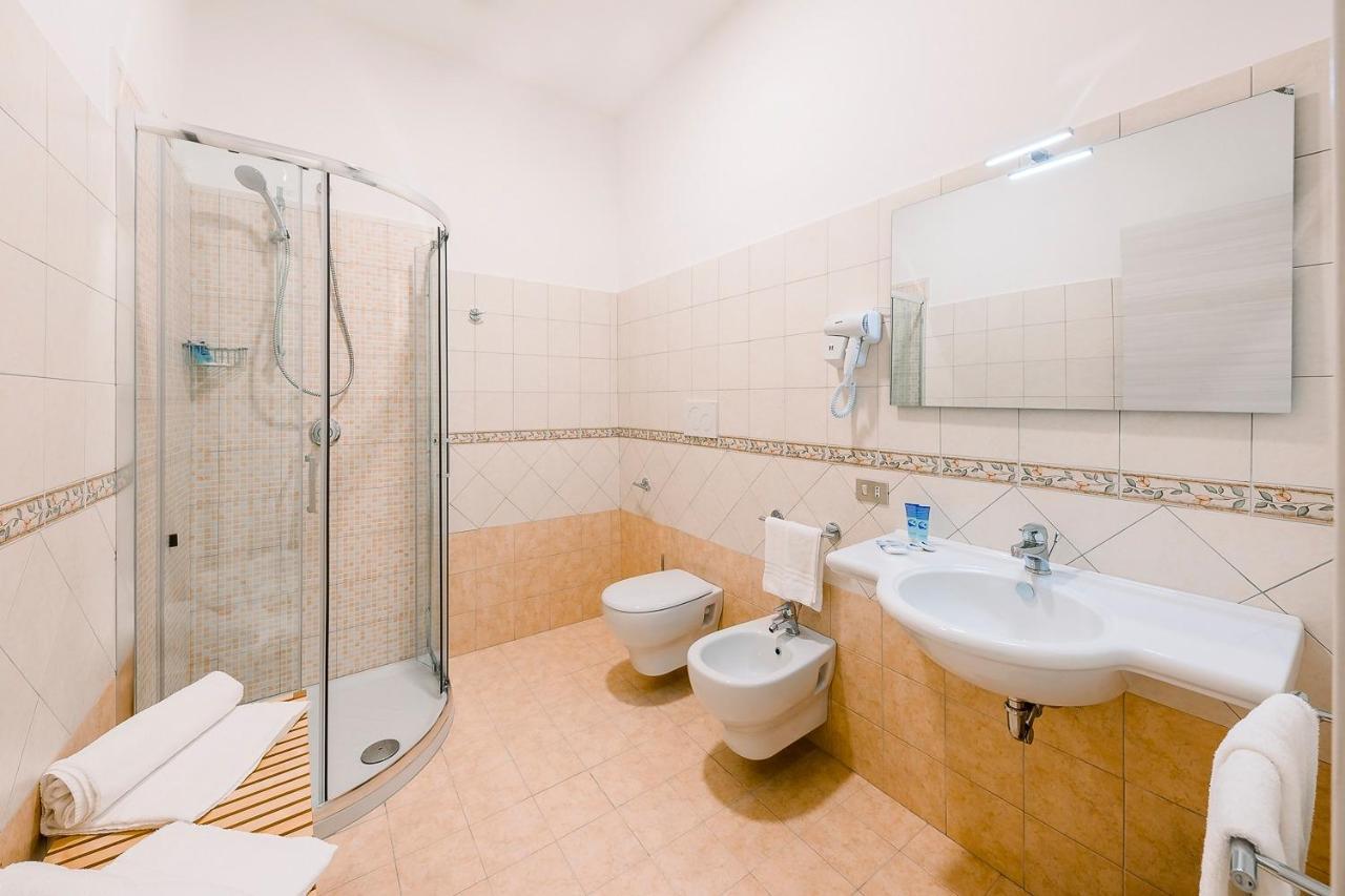 Villa San Lorenzo Rooms Scala Bagian luar foto